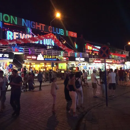 Oludeniz Hostel Apartments/2 Bedroom Apartment With Swimming Pool 度假居