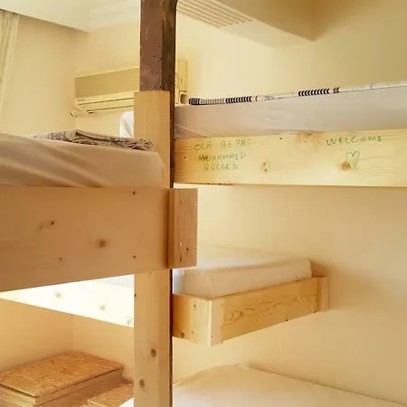 Oludeniz Hostel بيت شباب *